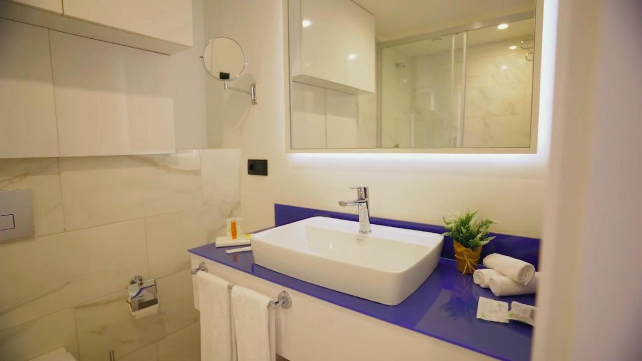 Aparthotel For Batumi Orbi City Dış mekan fotoğraf